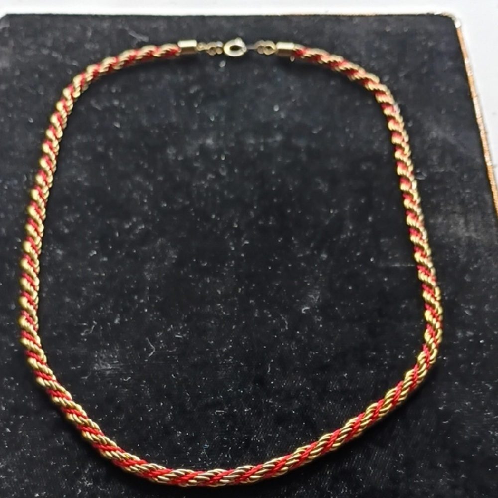 Elegant Gold Tone and Red Twisted Necklace